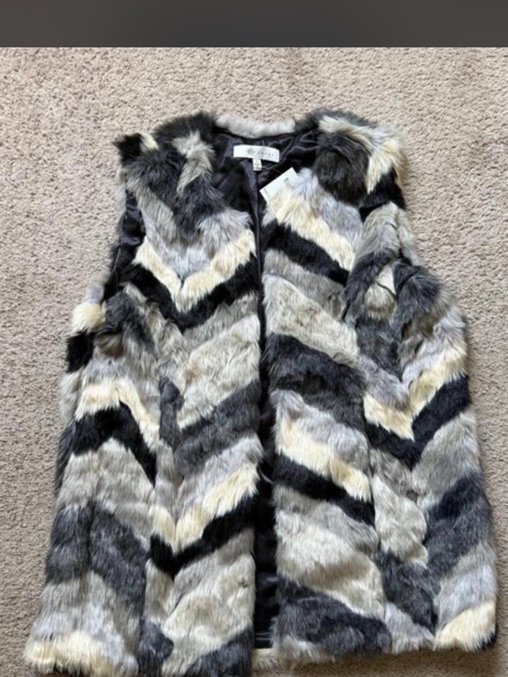 Forever 21 Faux Fur Chevron Vest in Black, Gray & Cream
